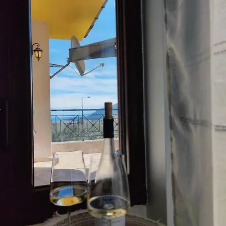 Дом отдыха елена-villa Elena 1 *